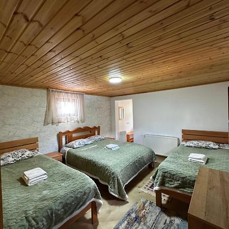 Guest House Victor Zhabeshi Eksteriør billede