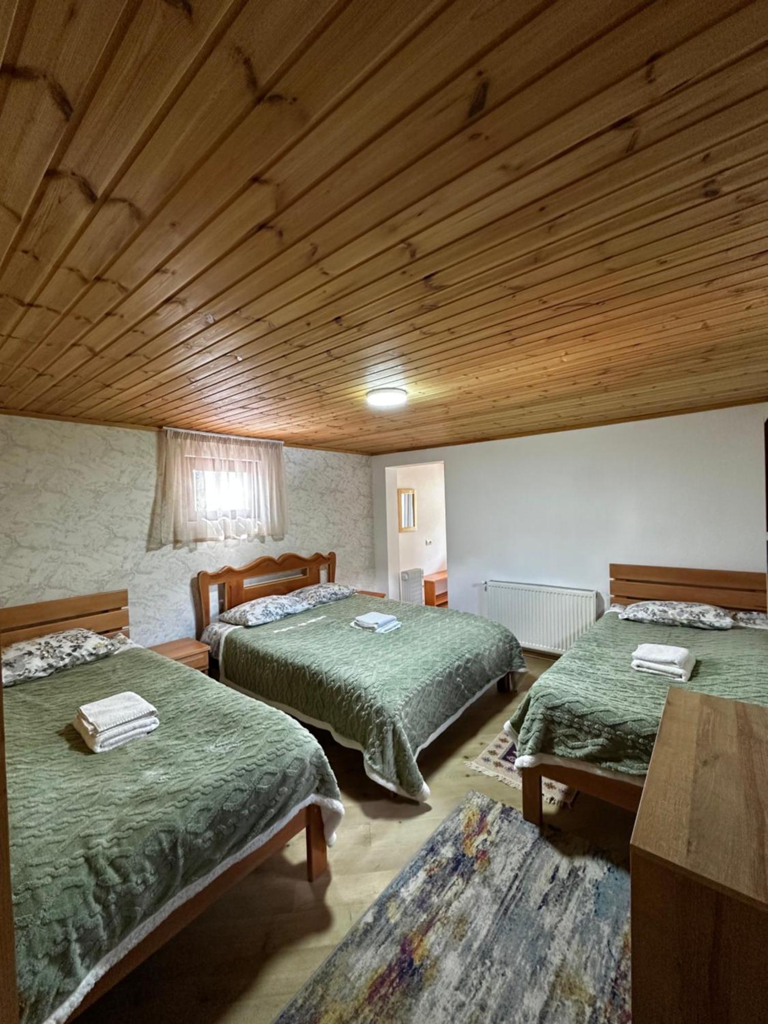 Guest House Victor Zhabeshi Eksteriør billede